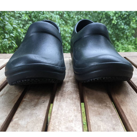 CROCS Neria Pro II Dual Comfort black clogs womens size 9 - Picture 3 of 10